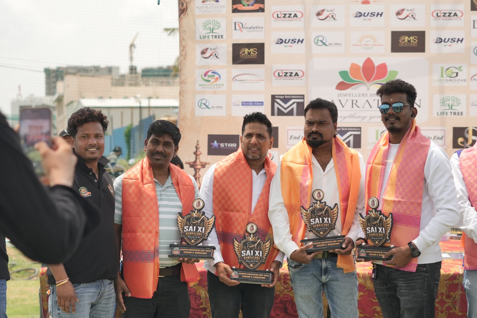 Guests with mementos at the 2026 Cup