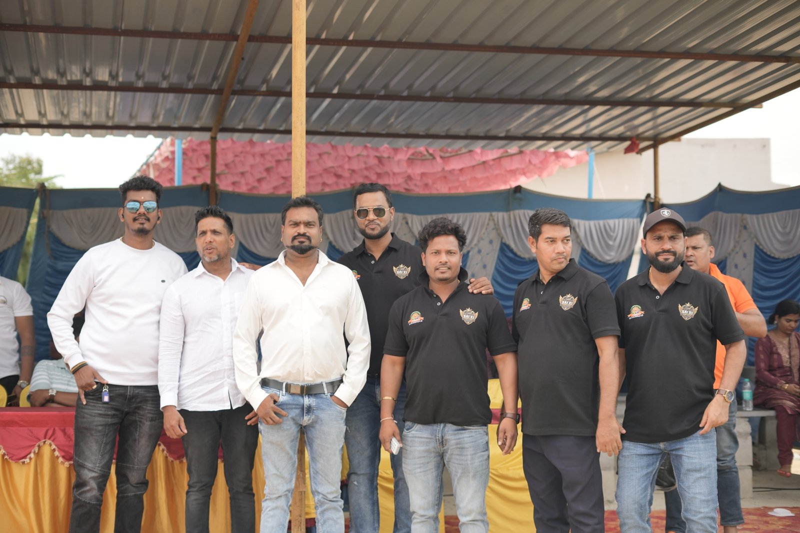 A shared moment with tournament guests
